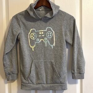 2/15-NWOT Boys soft gaming hoodie, never worn